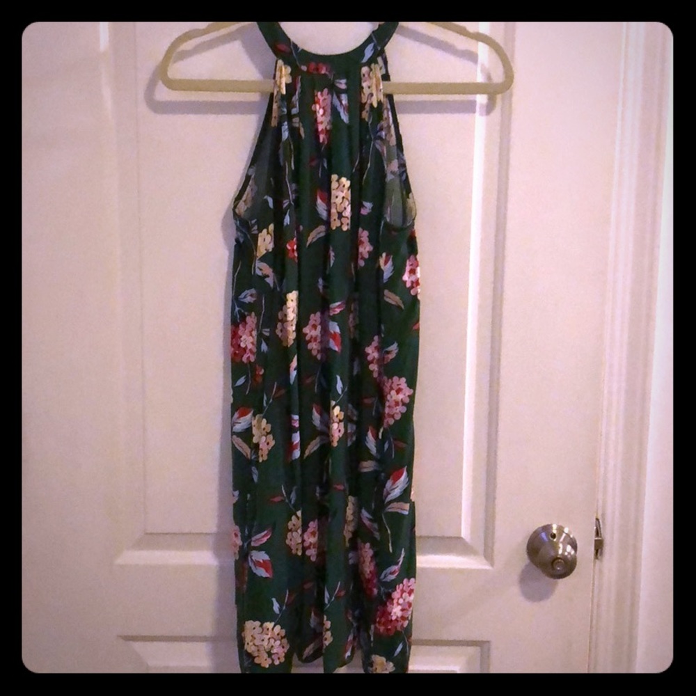 Green flowery sundress with pockets